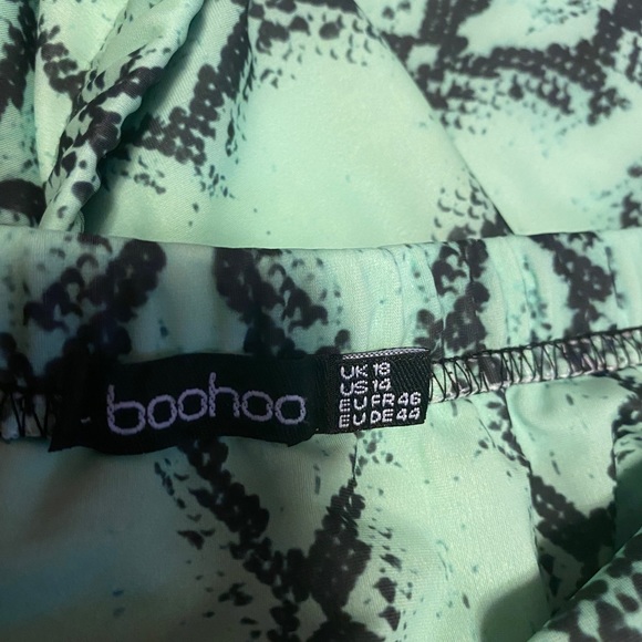 Swimsuit - Picture 4 of 5